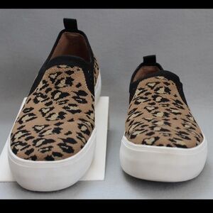 Cushionaire Rory leopard print knit slip-on sneakers memory foam insoles size 9